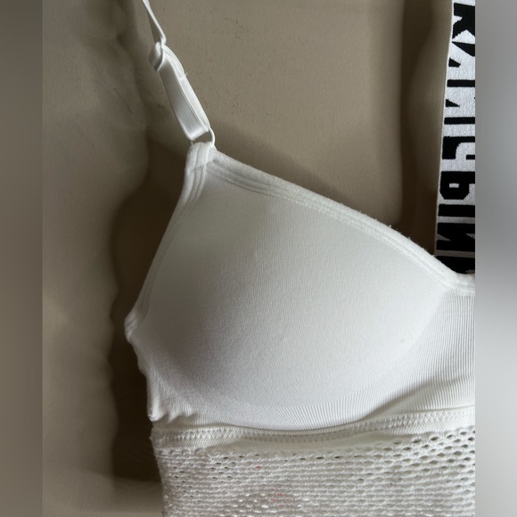 Pink by Victoria’s Secret white wireless bralette XS - Picture 6 of 11